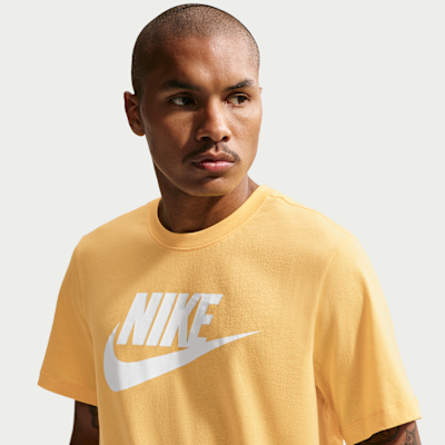 Nike Sportswear Men's T-Shirt. Nike.com